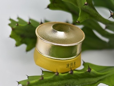 美妝廠家：活性修護(hù)霜的作用你知道嗎？